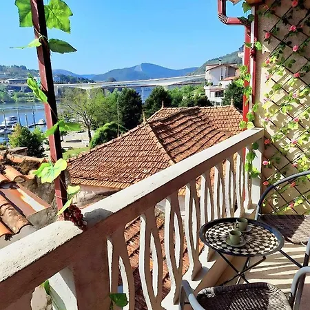 Stone House Os Rios بيت للعطل