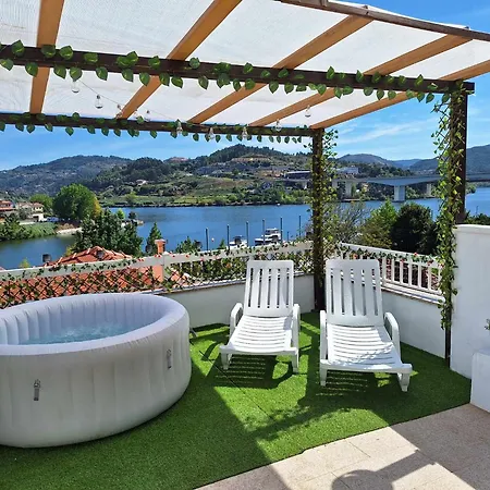 Дом отдыха Stone House Os Rios Entre-os-Rios