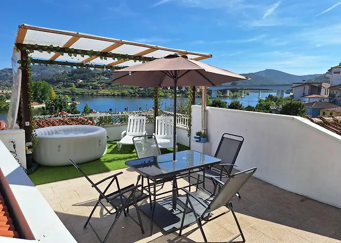 Hébergement de vacances Stone House Os Rios